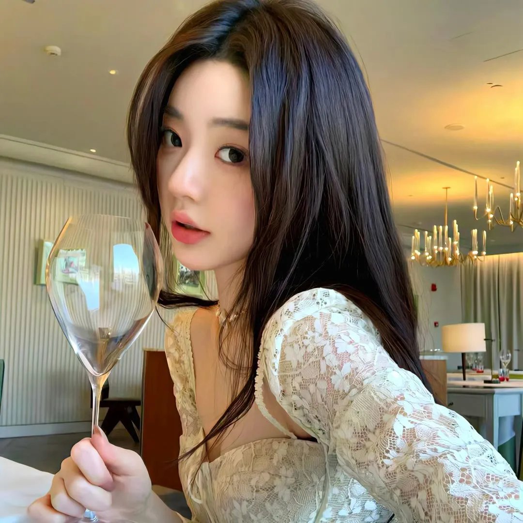 正在缩小的男人